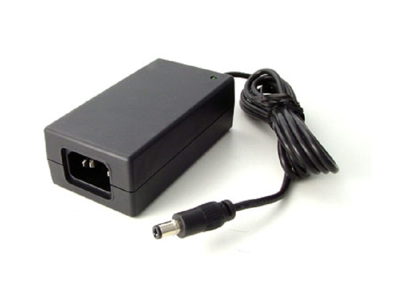 solsta-digi-netzteil-12v-18w-1-5a-mit-locking-barrel image 1